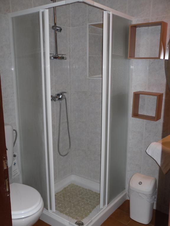 Apartment Pod Lipom Roč Rum bild